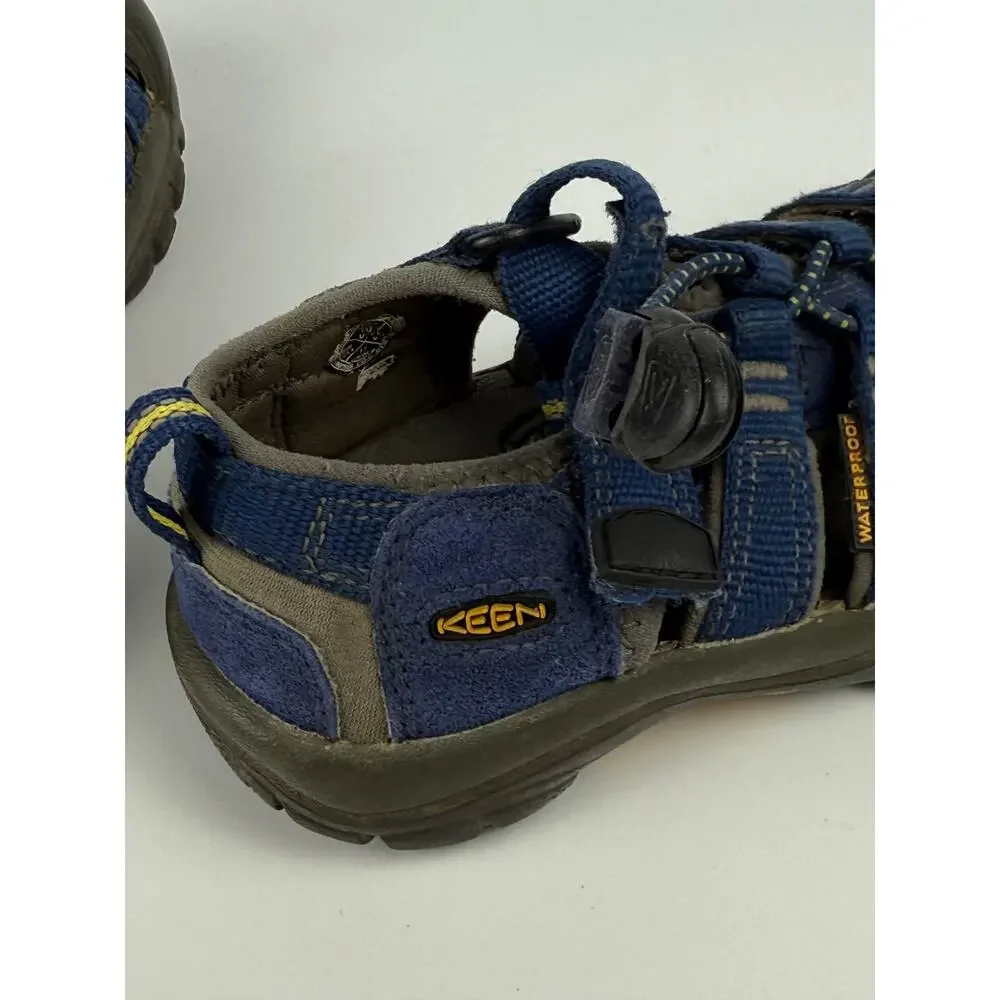 Keen Little Boy Newport H2 Walking Waterproof Sandals Size US10 EU27.5 Blue